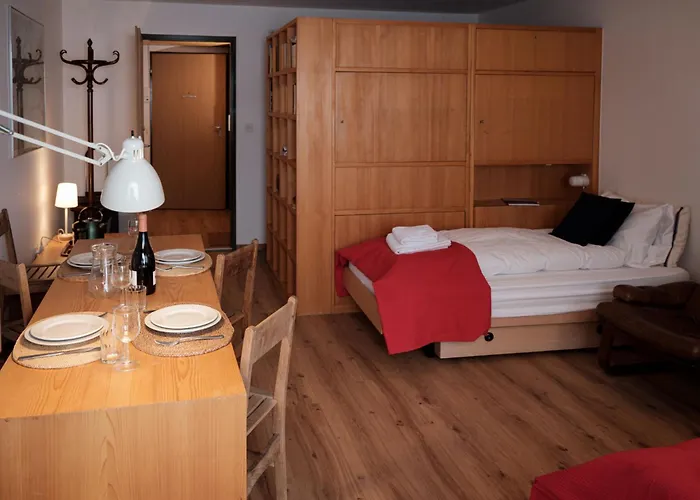 Silence-5 By Interhome